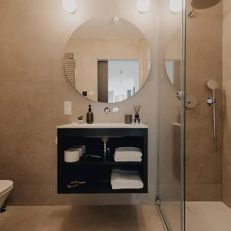 Seatowers 17 גדינייה