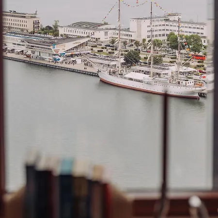 Seatowers 17 Apartman *