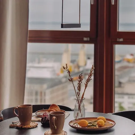 Seatowers 17 * גדינייה