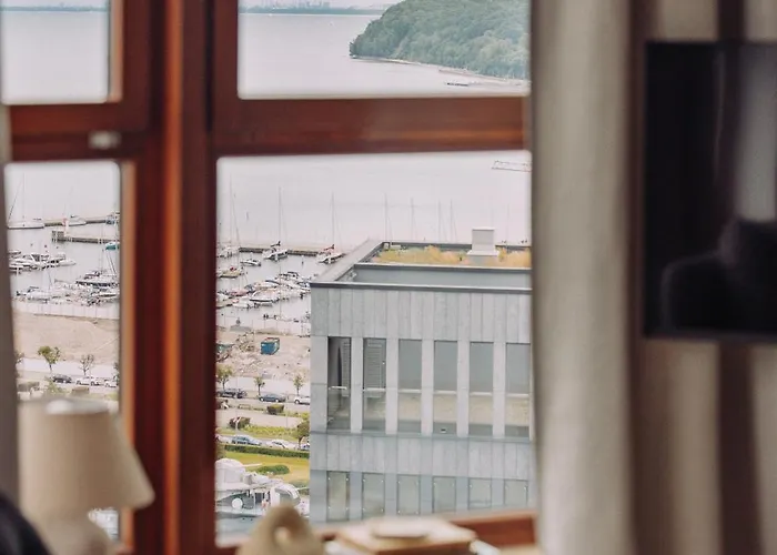 Apartament Seatowers 17 *